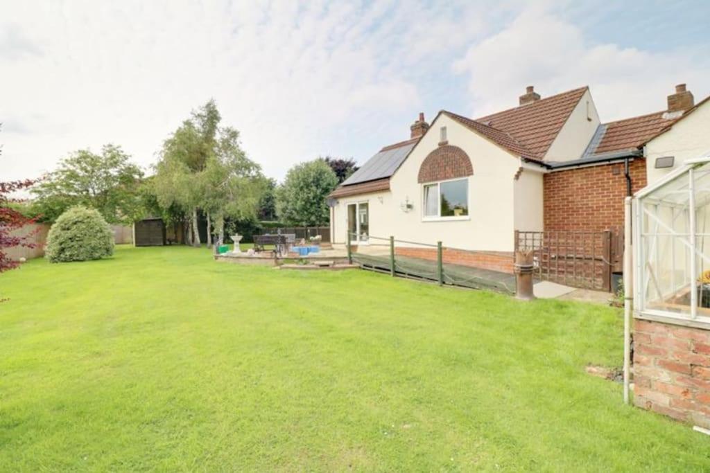 Millfields Cottage And Garden Goxhill  Bagian luar foto
