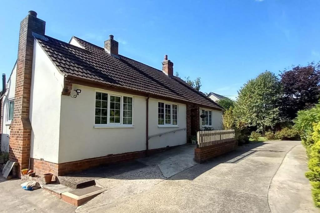 Millfields Cottage And Garden Goxhill  Bagian luar foto